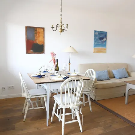 Appartementhaus In Zentraler Aber Ruhiger Lage Apartment *